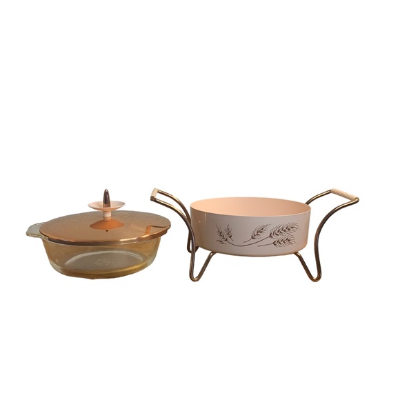 Vintage Pink Metal 595 Pyrex Casserole Copper Wheat Design - Picture 4 of 8